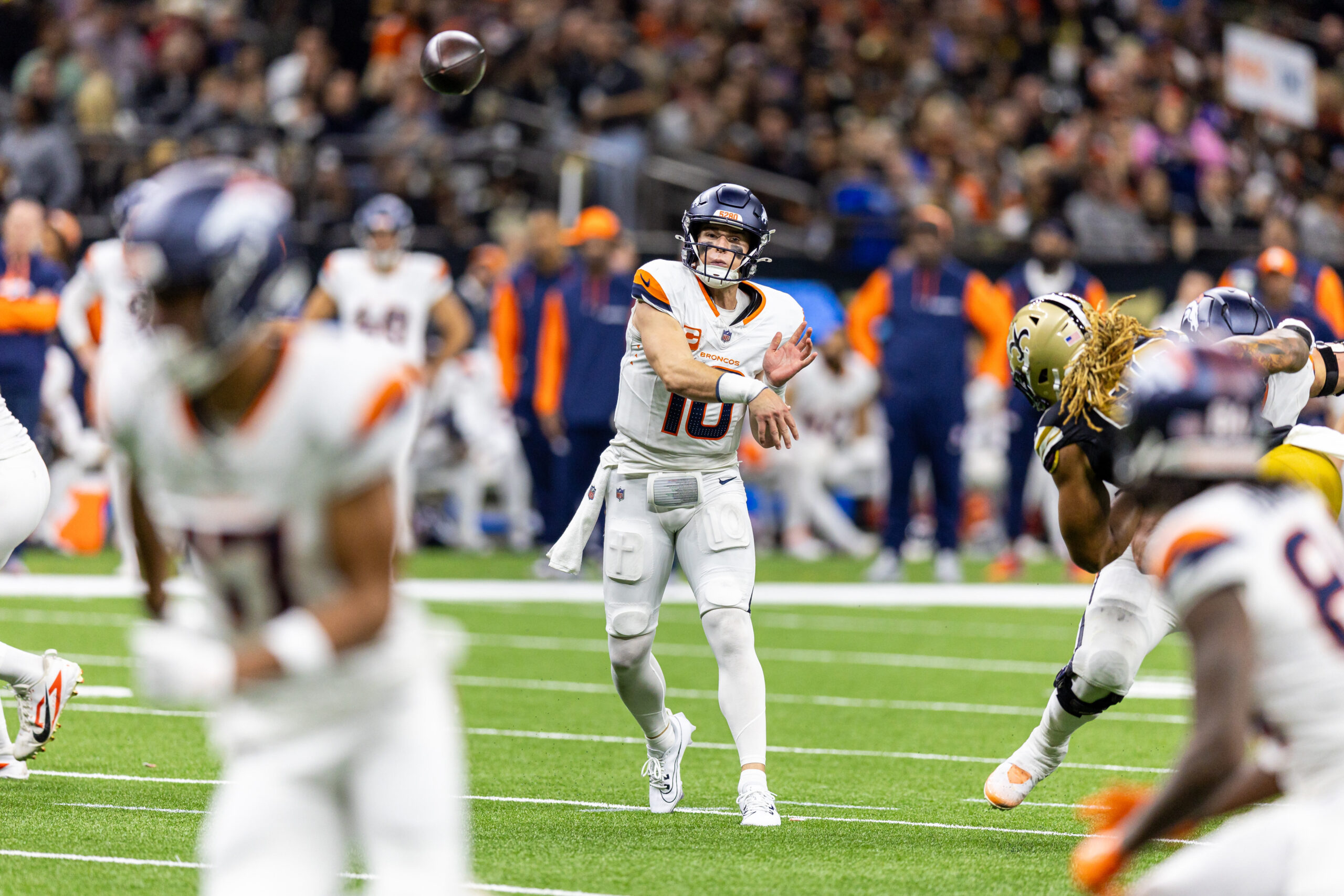 Bo Nix trolled online for the worst pass of the season