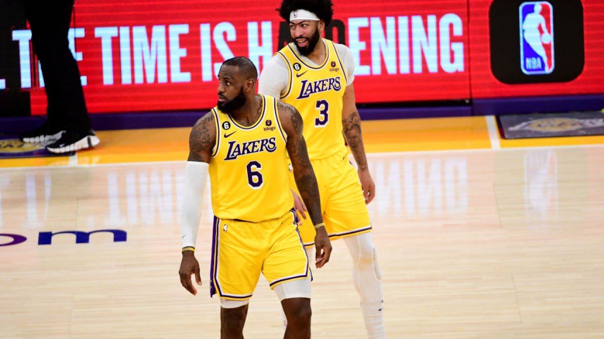 LeBron James et Anthony Davis