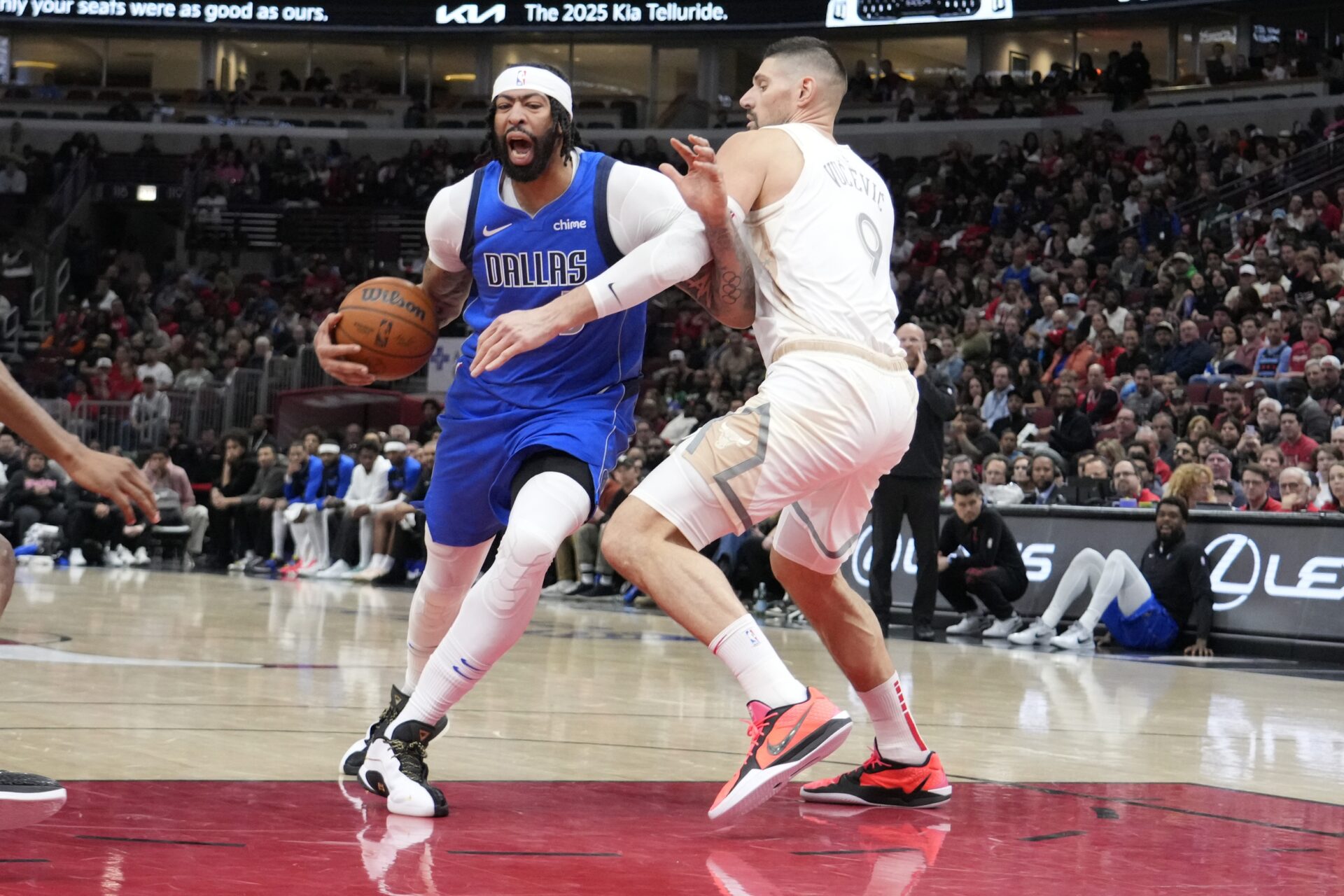 NBA Dallas Mavericks Anthony Davis Luka Doncic Chicago Bulls