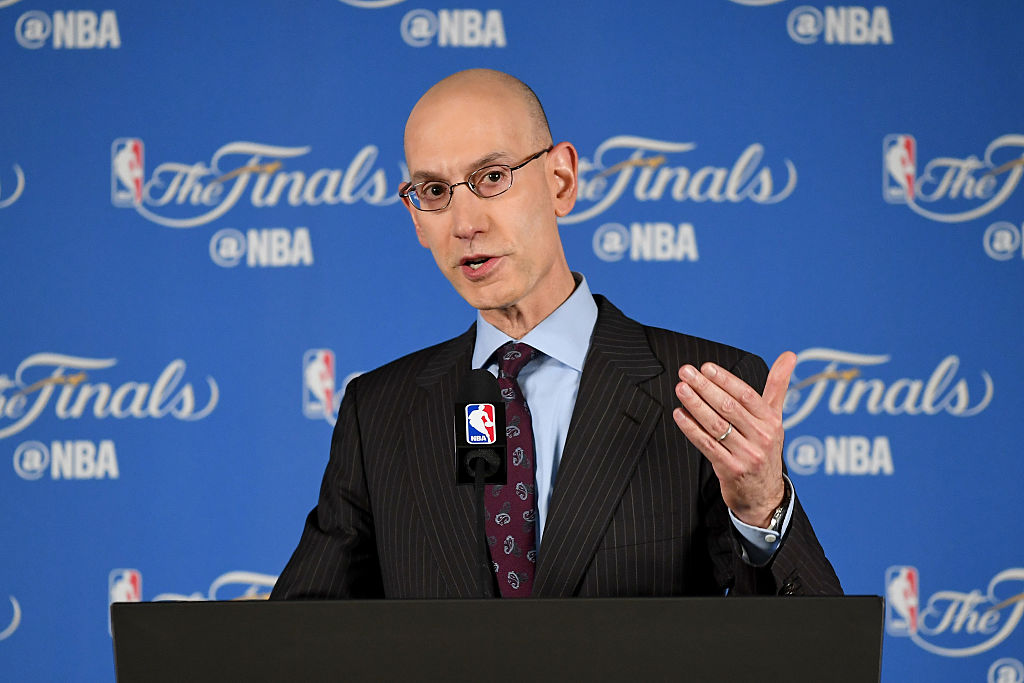 Adam Silver é comissário da NBA