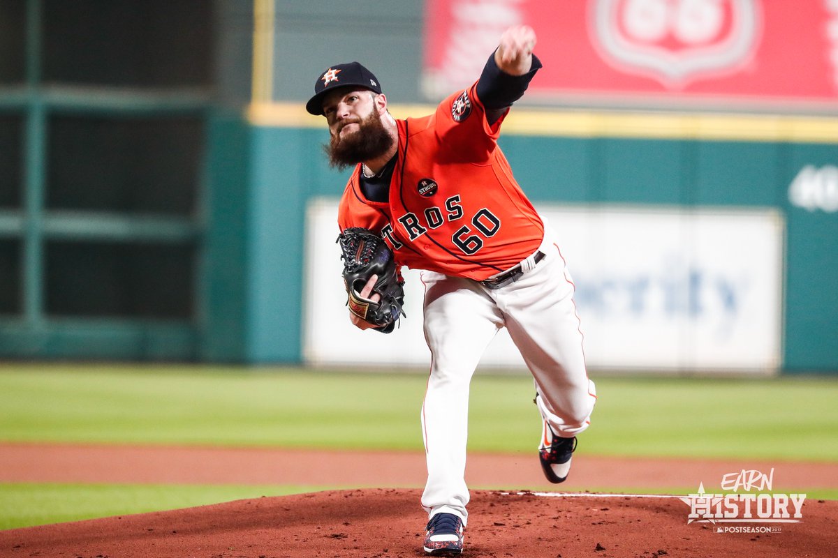 Dallas Keuchel dá show e Astros vencem Yankees por 2 a 0