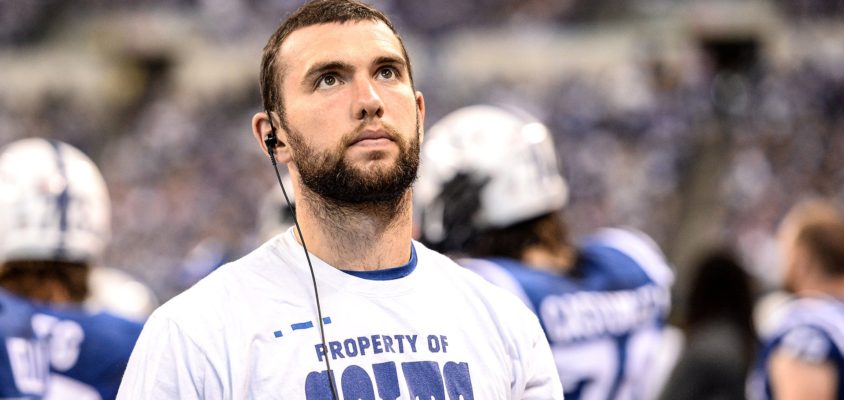 Indianapolis Colts anuncia que Andrew Luck ficará de fora pelo restante da temporada 2017