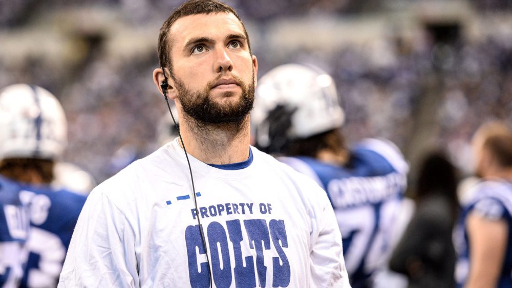 Indianapolis Colts anuncia que Andrew Luck ficará de fora pelo restante da temporada 2017