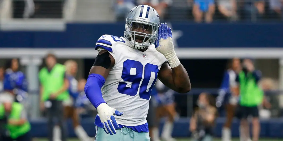 Para ganhar tempo em negociação contratual, Dallas Cowboys pode aplicar a franchise tag em DeMarcus Lawrence