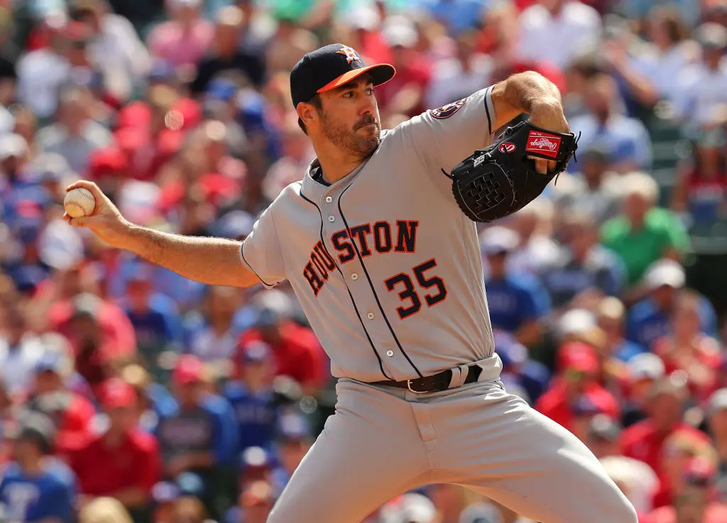 Justin Verlander brilha e Houston Astros vence Texas Rangers