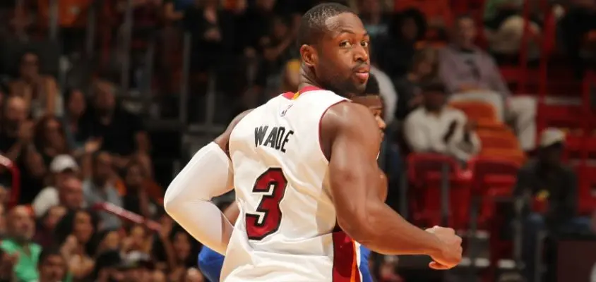 Dwyane Wade confirma renovação e jogará última temporada da carreira pelo Heat