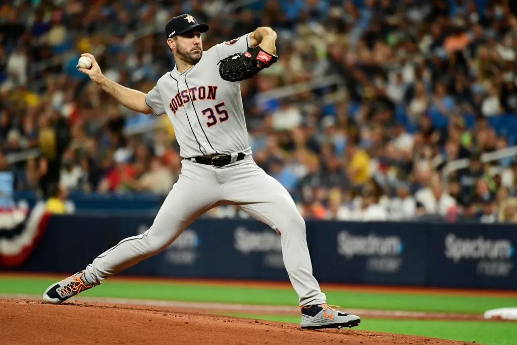 ST PETERSBURG, FLORIDA - MARCH 28: Justin Verlander #35 of the Houston Astros throws his first pitch of the season to Austin Meadows #17 of the Tampa Bay Rays During Opening Day at Tropicana Field on March 28, 2019 in St Petersburg, Florida