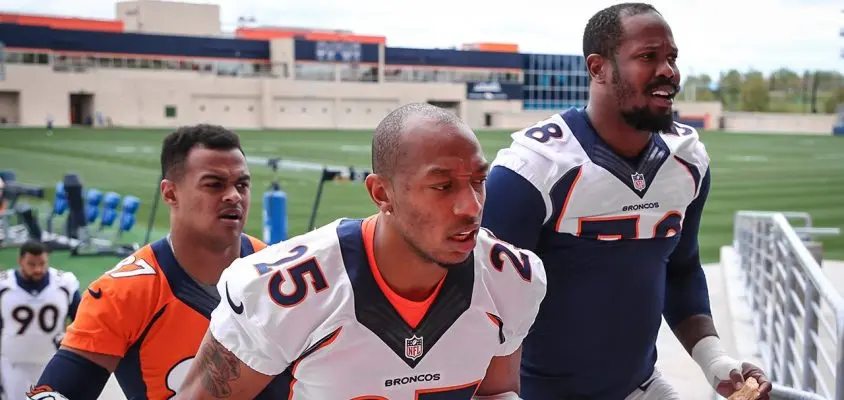 Cornerback do Denver Broncos Chris Harris Jr.