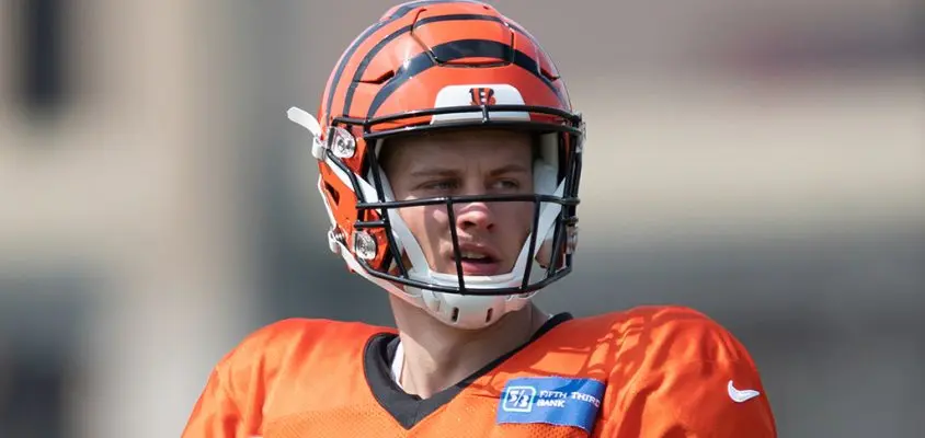 Joe Burrow no training camp dos Bengals