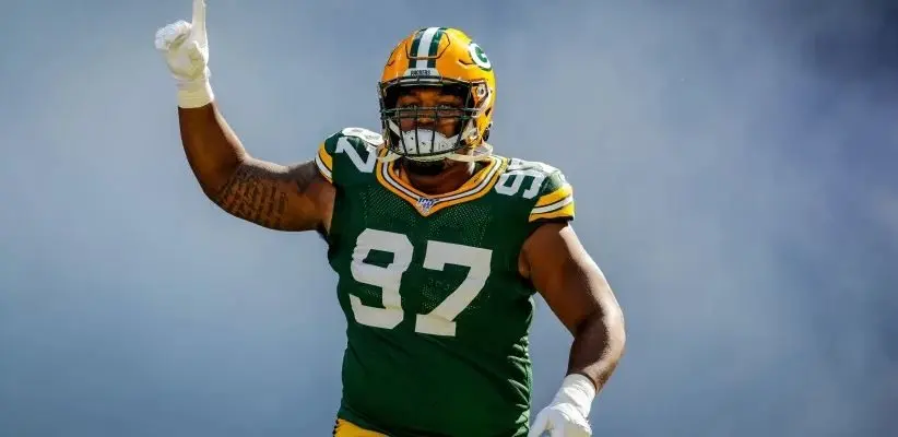 Kenny Clark atuando pelo Green Bay Packers