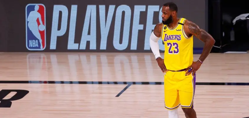 LAKE BUENA VISTA, FLORIDA - AUGUST 18: LeBron James #23 of the Los Angeles Lakers during the first quarter against the Portland Trail Blazers in Game One of the Western Conference First Round during the 2020 NBA Playoffs at AdventHealth Arena at ESPN Wide World Of Sports Complex on August 18, 2020 in Lake Buena Vista, Florida