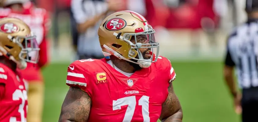 SAN FRANCISCO, CA - SEPTEMBER 13: San Francisco 49ers offensive tackle Trent Williams (71) looks on during the NFL game between the San Francisco 49ers and the Arizona Cardinals on September 13, 2020, at Levi's Stadium in Santa Clara, California