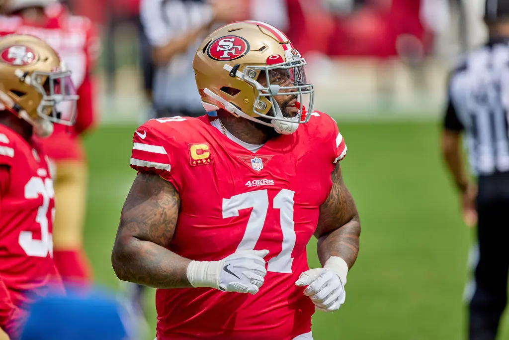 SAN FRANCISCO, CA - SEPTEMBER 13: San Francisco 49ers offensive tackle Trent Williams (71) looks on during the NFL game between the San Francisco 49ers and the Arizona Cardinals on September 13, 2020, at Levi's Stadium in Santa Clara, California