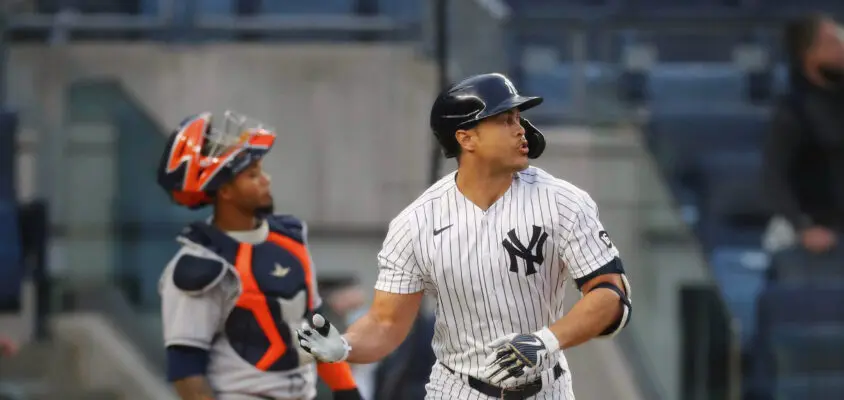 Yankees vencem Astros com Giancarlo Stanton inspirado