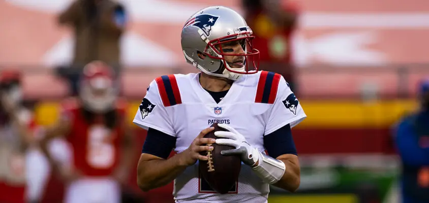 Veteran QB Brian Hoyer re-signs with New England Patriots