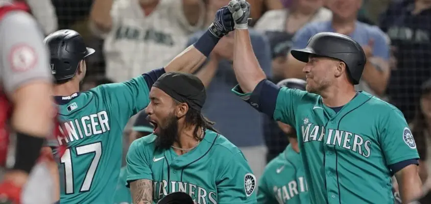 Shohei Ohtani faz história, mas Mariners vencem Angels em Seattle