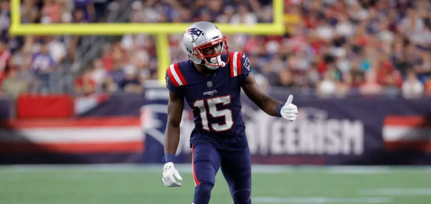 FOXBOROUGH, MA - SEPTEMBER 12: New England Patriots wide receiver Nelson Agholor (15) gives a thumbs up during a game between the New England Patriots and the Miami Dolphins on September 12, 2021, at Gillette Stadium in Foxborough, Massachusetts