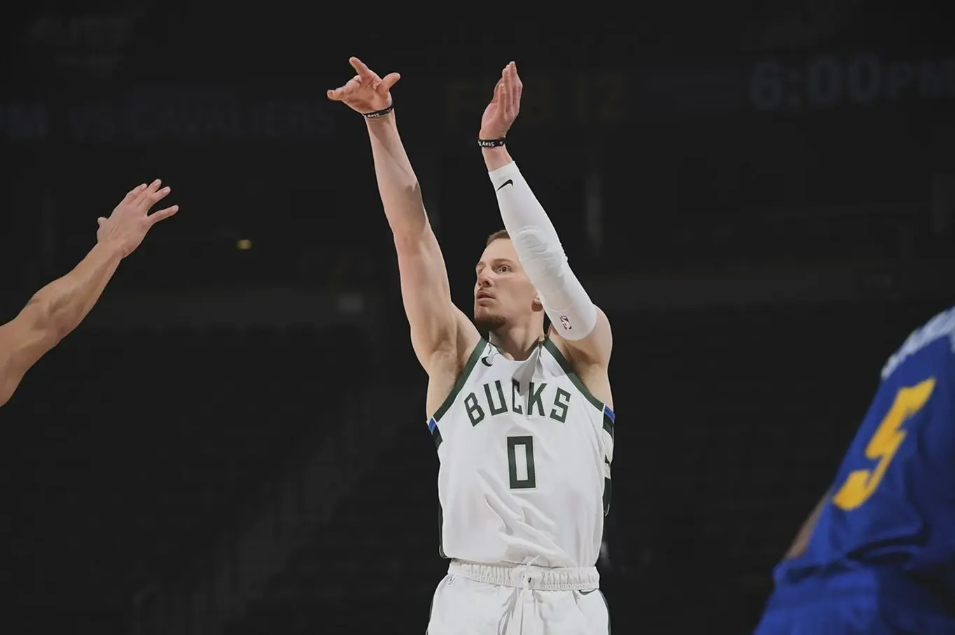 DiVincenzo volta a jogar pelos Bucks na quarta-feira (15)