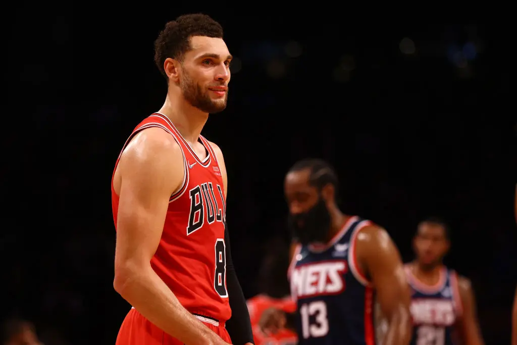 NEW YORK, NEW YORK - DECEMBER 04: Zach LaVine #8 of the Chicago Bulls looks on in the fourth quarter against the Brooklyn Nets at Barclays Center on December 04, 2021 in New York City