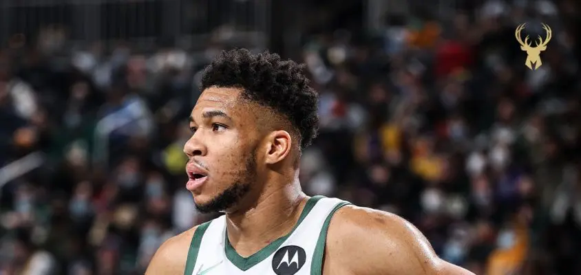 Bucks abrem 39 pontos no primeiro tempo e atropelam Warriors com triplo-duplo de Giannis