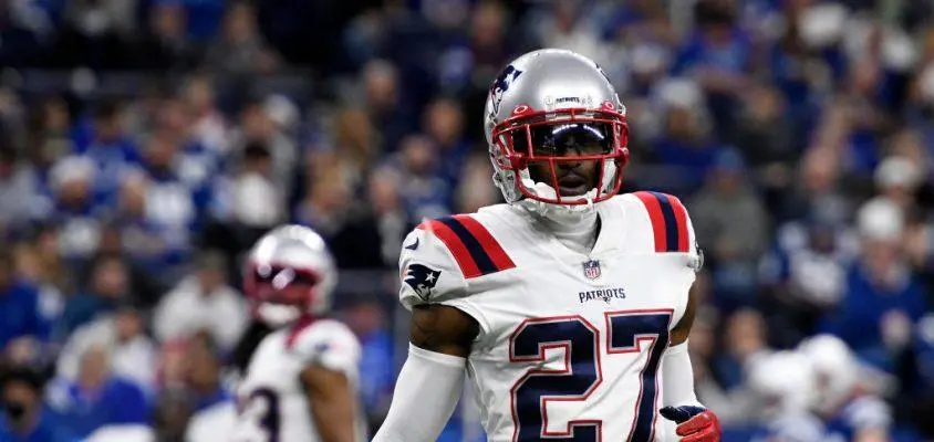 INDIANAPOLIS, IN - DECEMBER 18: New England Patriots Cornerback J.C. Jackson (27) looks to the sideline during the NFL football game between the New England Patriots and the Indianapolis Colts on December 18, 2021, at Lucas Oil Stadium in Indianapolis, Indiana