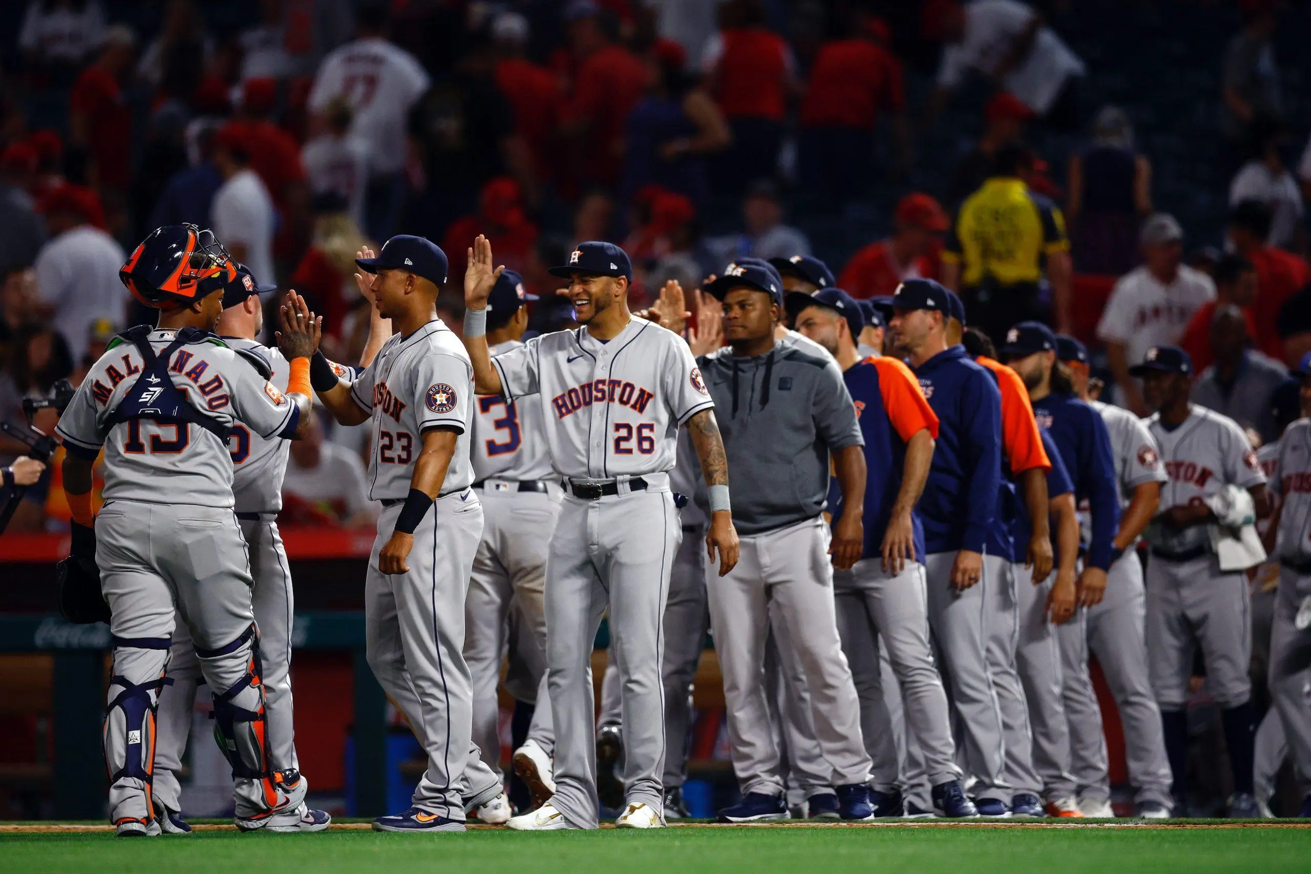 Astros vencem Angels no Opening Day com boa atuação de Valdez