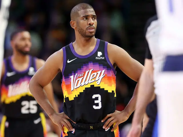 Chris Paul diz que não se aposentará após eliminação para Dallas.