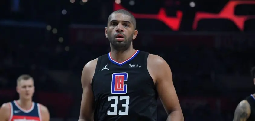 LOS ANGELES, CA - MARCH 09: LA Clippers forward Nicolas Batum (33) whlile playing the Washington Wizards during the Washington Wizards game versus the Los Angeles Clippers on March 9, 2022, at Crypto.com Arena in Los Angeles, CA.