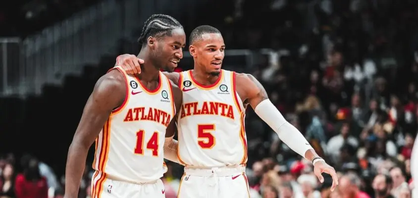 Hawks crescem no segundo tempo e tiram invencibilidade dos Bucks (AJ Griffin e Dejounte Murray)