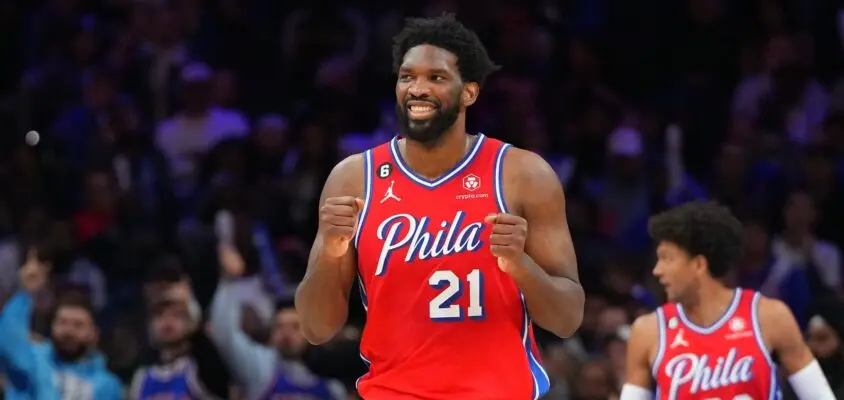 Embiid brilha, supera Giannis e 76ers vencem Bucks