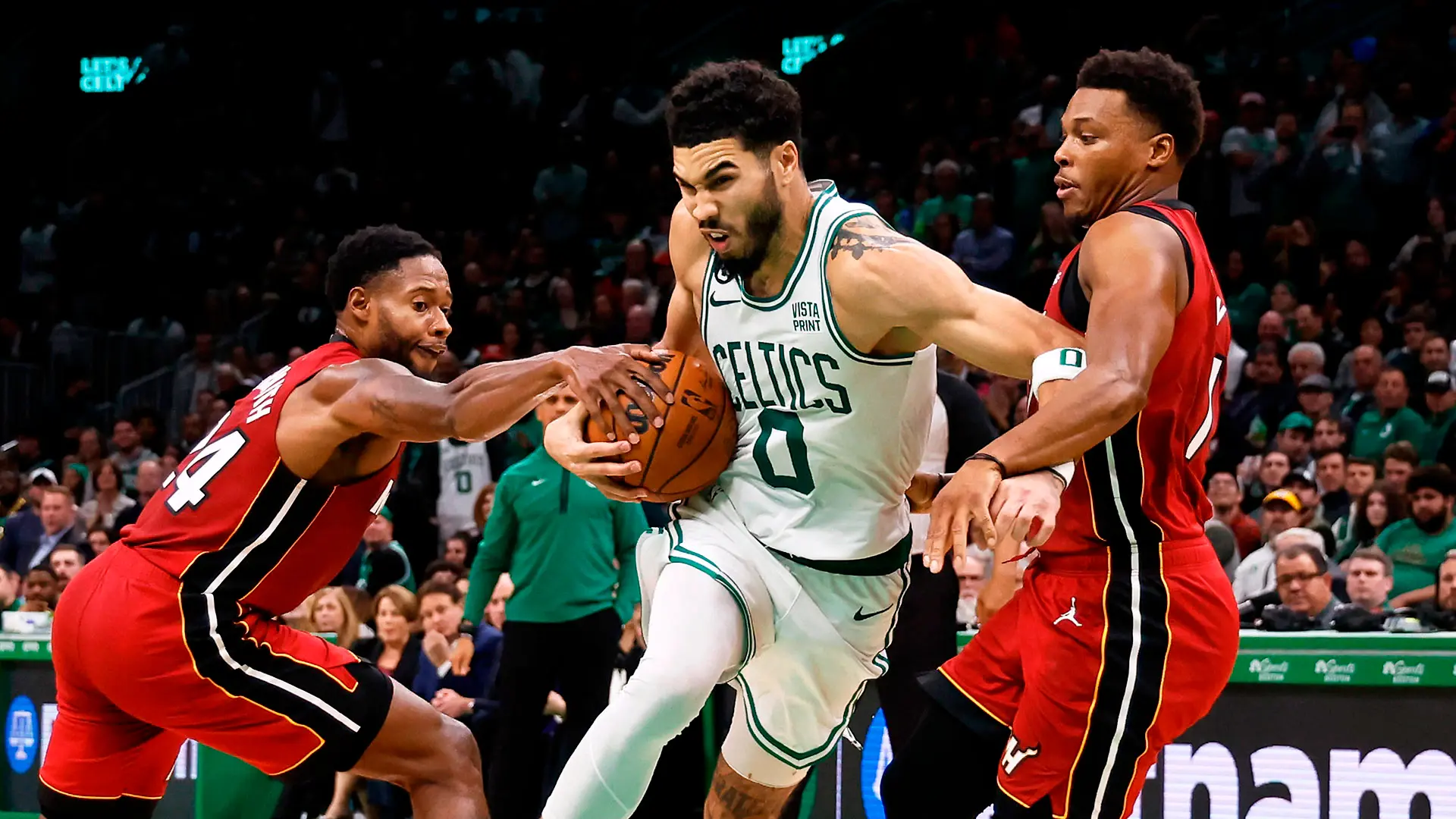 Jayson Tatum tem grande atuação e lidera Boston Celtics na vitória sobre o Miami Heat