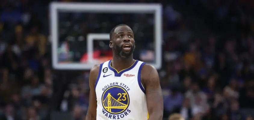 SACRAMENTO, CALIFORNIA - NOVEMBER 13: Draymond Green #23 of the Golden State Warriors looks on in the fourth quarter against the Sacramento Kings at Golden 1 Center on November 13, 2022 in Sacramento, California.