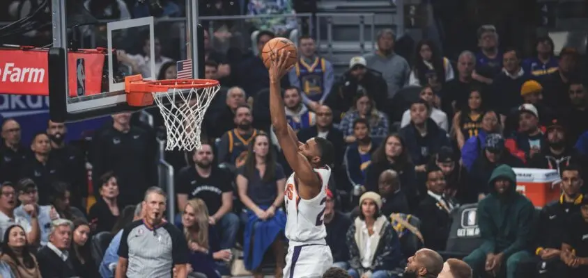 Suns vencem Warriors e encerram sequência de derrotas