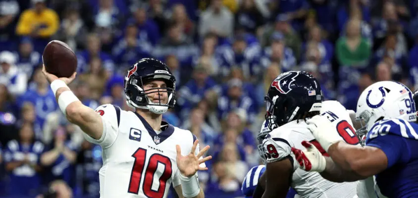 INDIANAPOLIS, INDIANA - JANUARY 08: Quarterback Davis Mills #10 of the Houston Texans passes during the game against the Indianapolis Colts at Lucas Oil Stadium on January 08, 2023 in Indianapolis, Indiana.