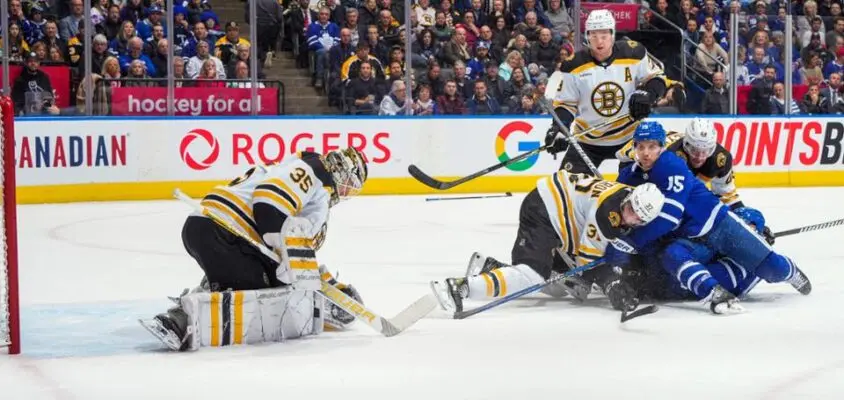 Linus Ullmark faz grande jogo e Bruins vencem Maple Leafs