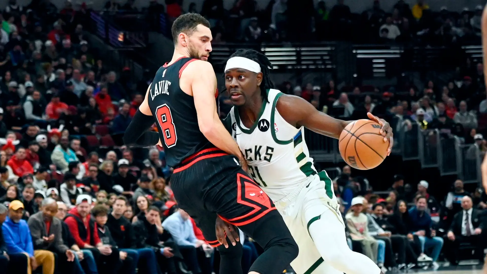 Antetokounmpo se machuca, mas Bucks vencem Bulls e chegam à 12ª vitória consecutiva