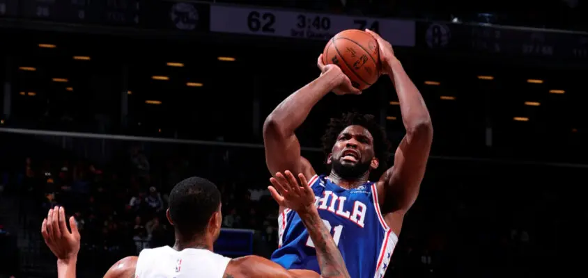 Philadelphia 76ers sofre, mas conquista vitória em cima do Brooklyn Nets nos segundos finais