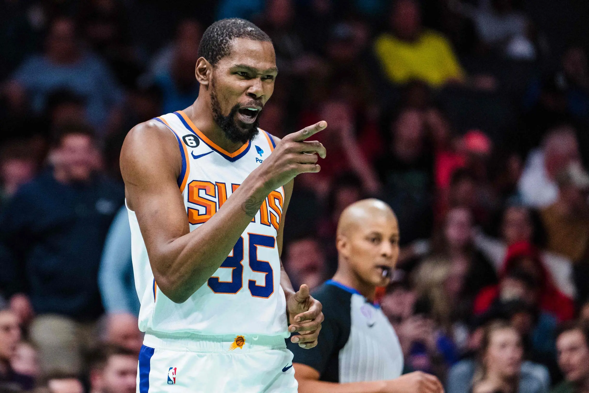 Kevin Durant em ação pelo Phoenix Suns