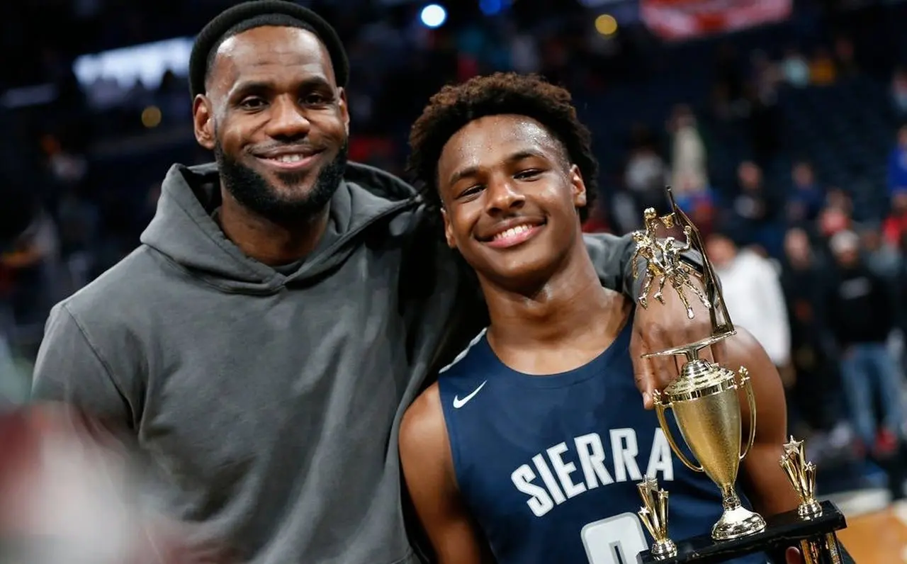 LeBron diz em post que filho Broony é melhor que alguns jogadores na NBA.