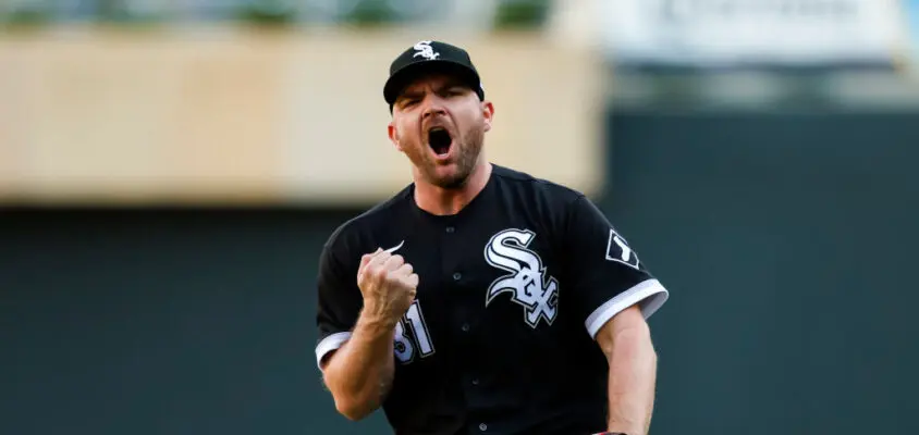 MINNEAPOLIS, MN - SEPTEMBER 29: Liam Hendriks #31 of the Chicago White Sox celebrates the final out against the Minnesota Twins in the ninth inning of the game at Target Field on September 29, 2022 in Minneapolis, Minnesota. The White Sox defeated the Twins 4-3