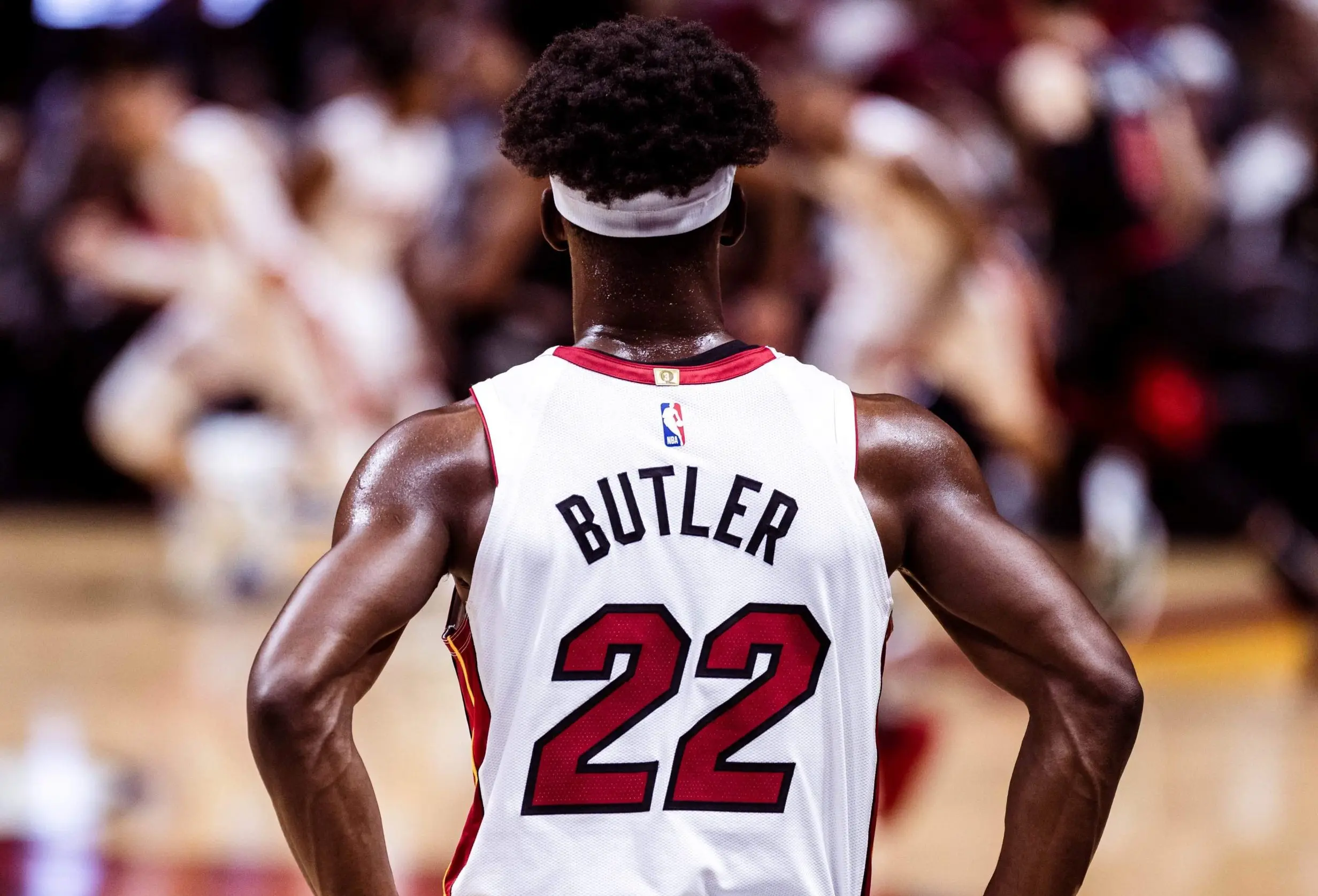 Strus e Butler decidem, Heat bate Bulls pelo play-in e estão nos playoffs