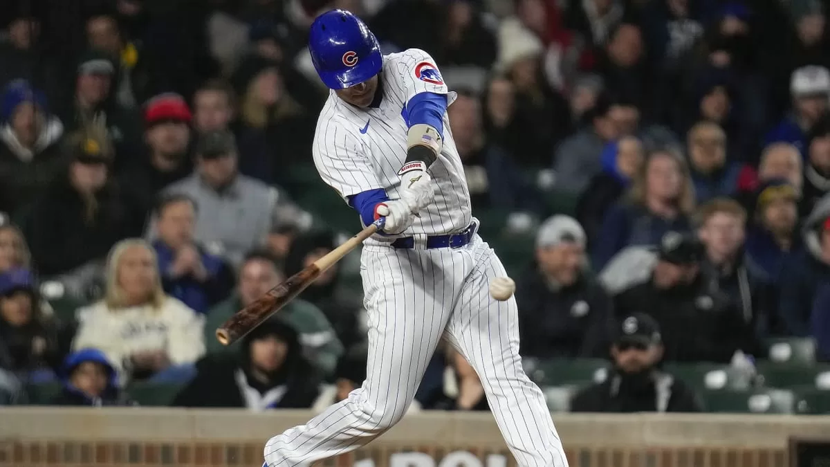 Em noite brilhante, Yan Gomes lidera vitória dos Cubs contra Padres