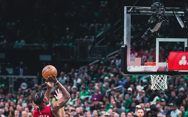 Jimmy Butler lidera vitória de Miami contra Boston no jogo 1 das finais da Conferencia Leste.