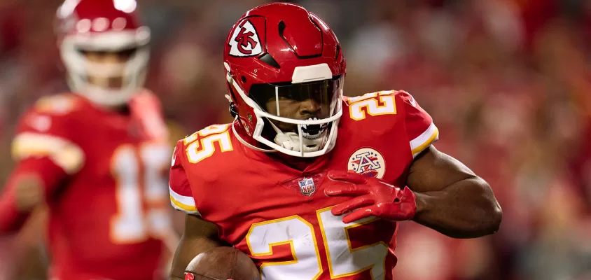 Chiefs not expected to exercise fifth-year option on RB Clyde Edwards-Helaire