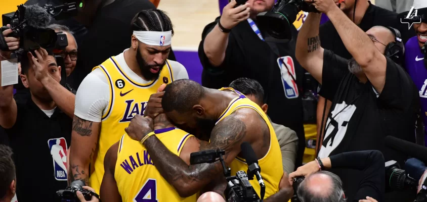 Lakers vencem Warriors e ficam a uma vitória das Finais do Oeste