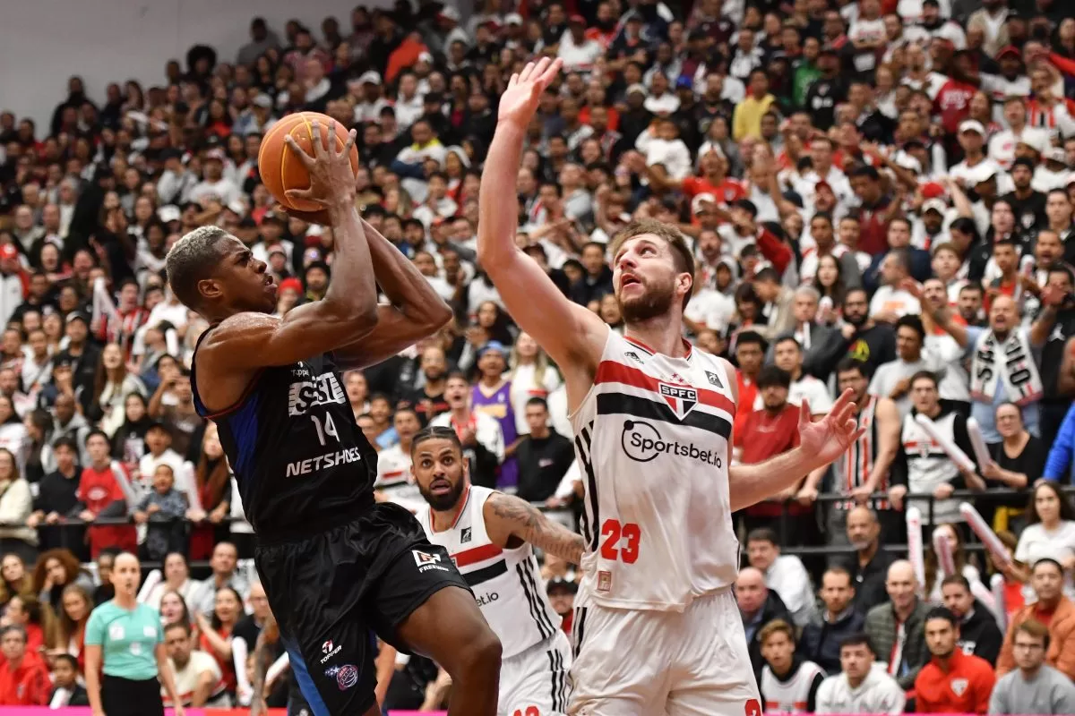 SESI/Franca derrota São Paulo e empata final do NBB em 1 a 1