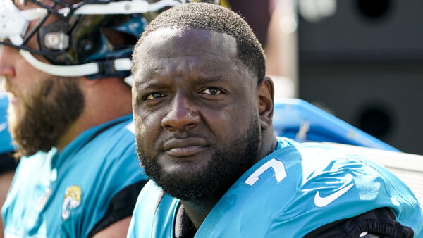 Jaguars OT Cam Robinson