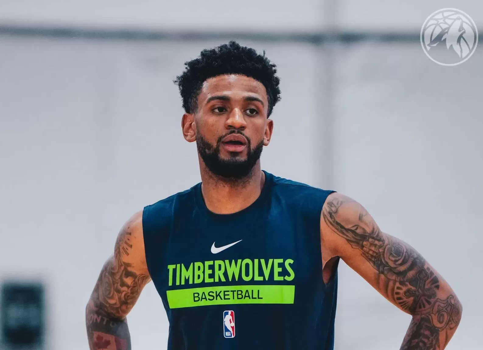 Timberwolves acertam a permanência de Nickeil Alexander-Walker