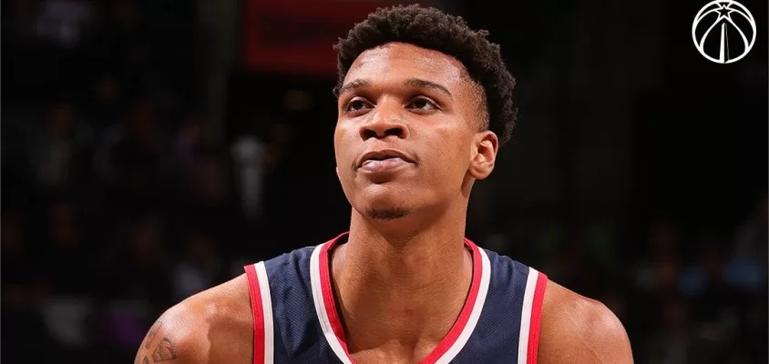 Isaiah Todd é trocado para os Grizzlies