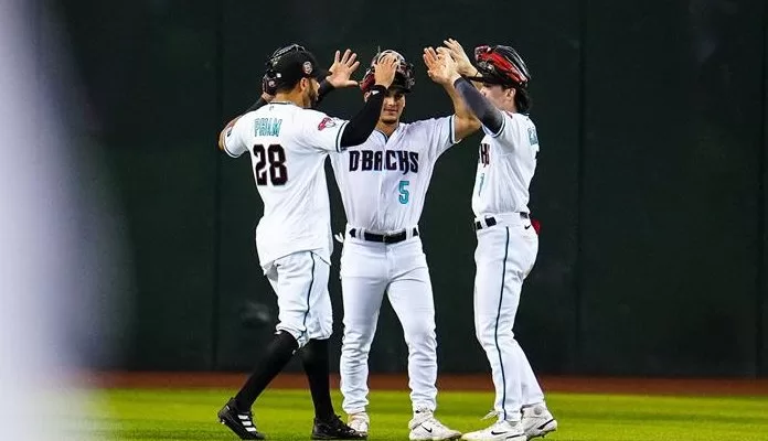 Diamondbacks vencem Reds com home run de Corbin Carroll na oitava entrada